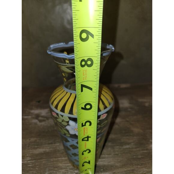 Hand painted Floral Lattice Yellow Vase Scalloped Top Edges - Picture 7 of 8